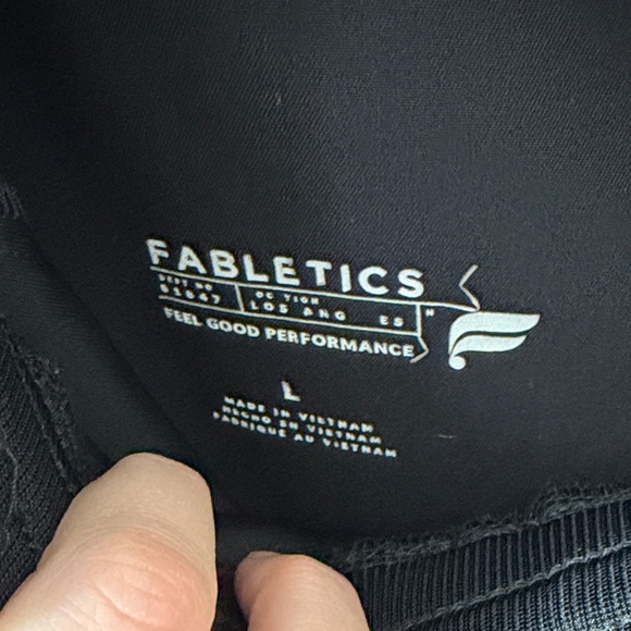 Fabletics Black Scrub Set - Picture 8 of 12
